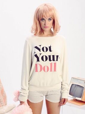 🆕 | WILDFOX Not Your Doll Baggy Beach Jumper
